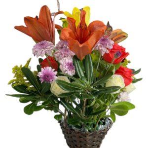 Arreglo Floral de Lislis y Rosas con Mariposas | Amor Eterno