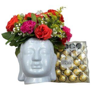 Arreglo Floral de Rosas con Ferrero | Delicia Solar