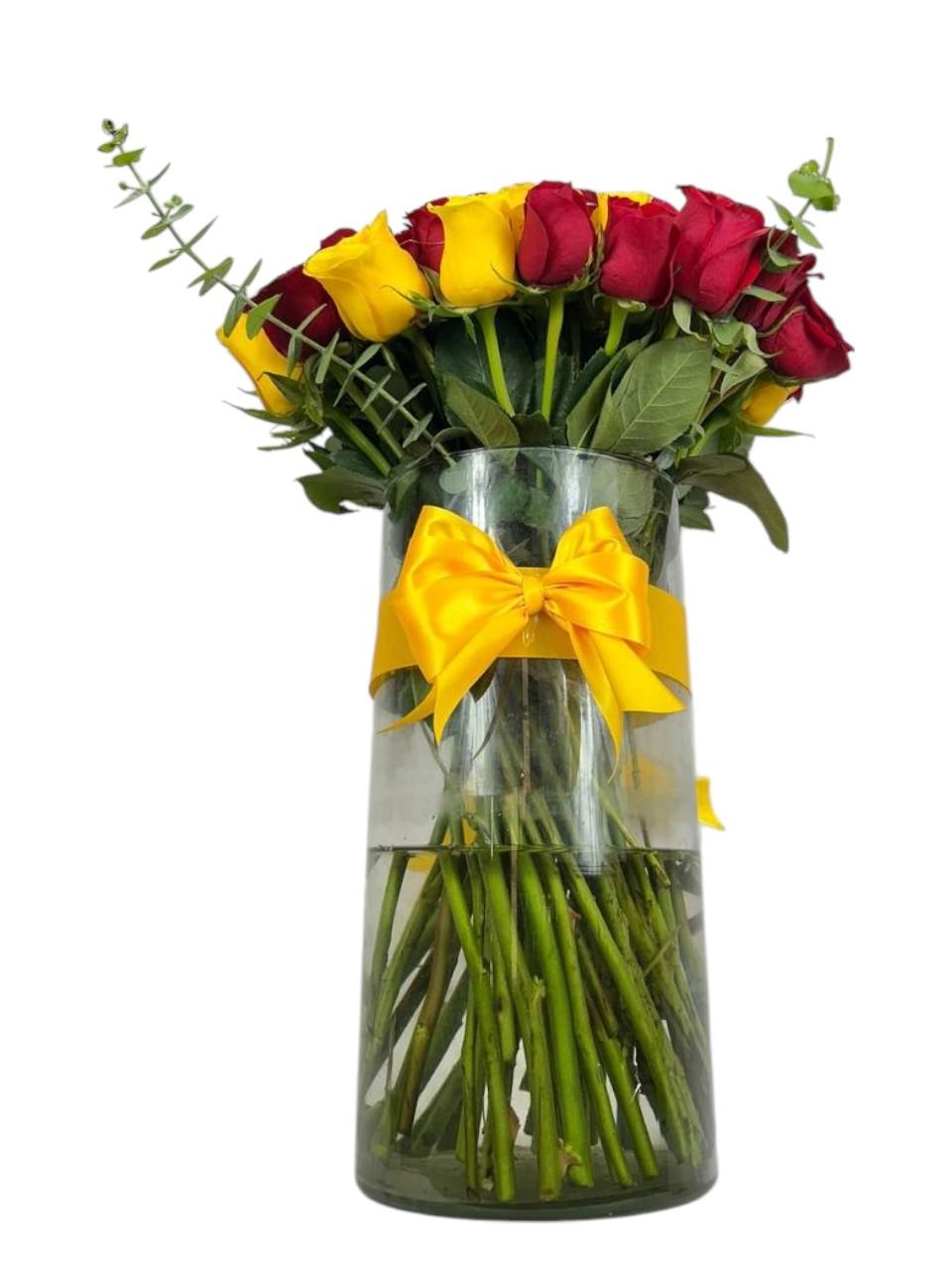 Arreglo Floral de Rosas | Dúo Radiante 1 Arreglo Floral de Rosas | Dúo Radiante