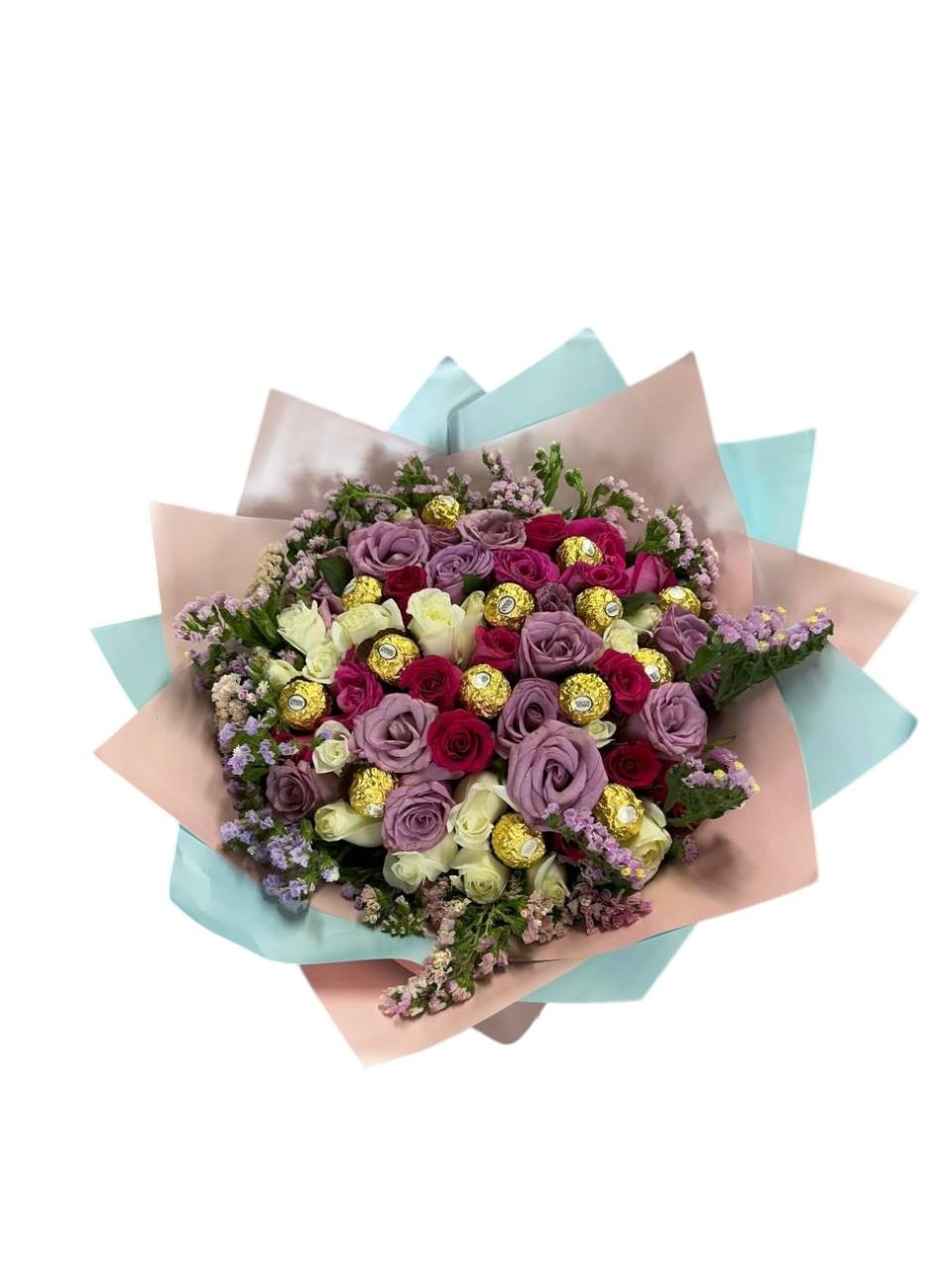 Ramo de Rosas con Ferrero | Colores con Sabor 1 Ramo de Rosas con Ferrero | Colores con Sabor